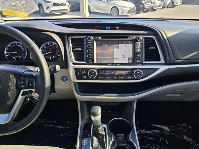 used 2019 Toyota Highlander Hybrid car, priced at $35,265