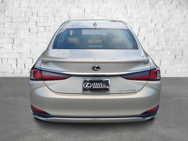 new 2025 Lexus ES 300h car, priced at $51,090