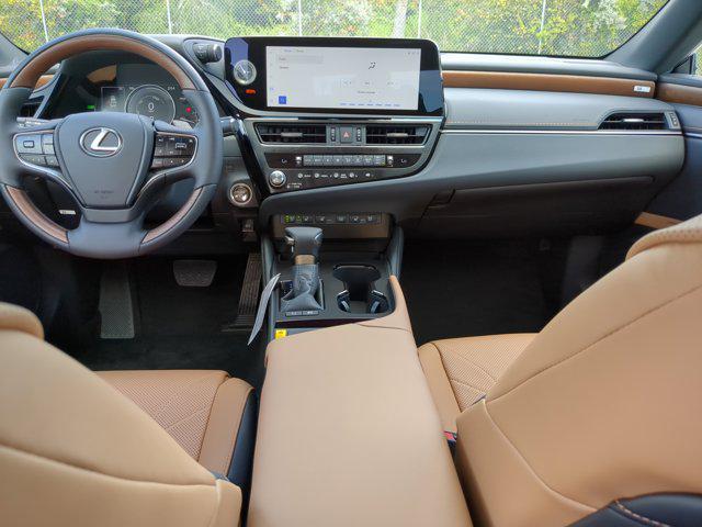 new 2025 Lexus ES 300h car, priced at $51,090