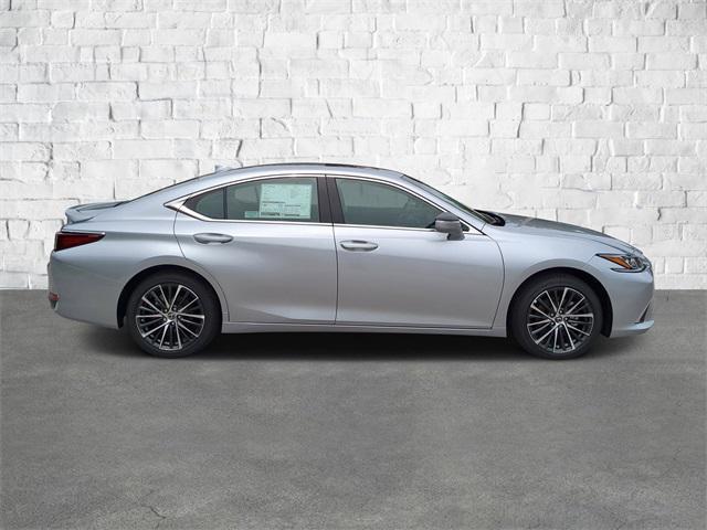 new 2025 Lexus ES 300h car, priced at $48,816