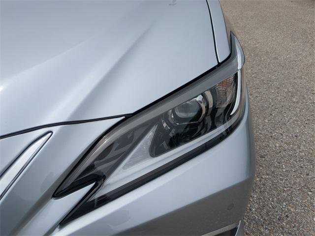 new 2025 Lexus ES 300h car, priced at $48,816