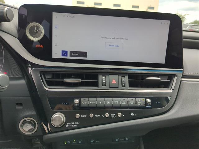 new 2025 Lexus ES 300h car, priced at $48,816