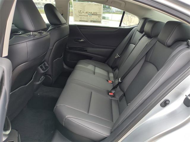 new 2025 Lexus ES 300h car, priced at $48,816