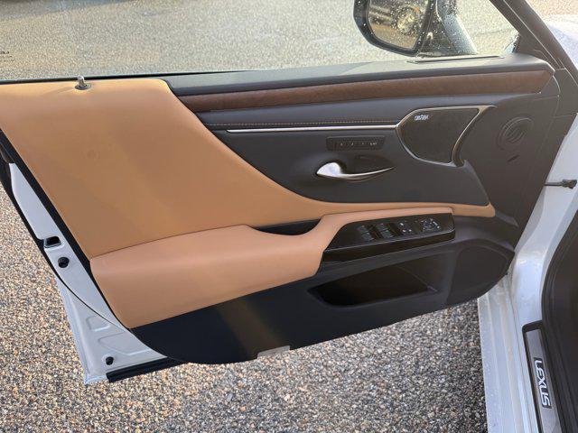 used 2025 Lexus ES 350 car, priced at $53,789