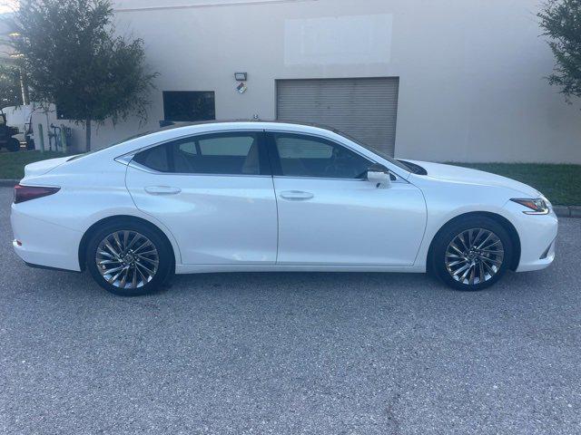 used 2025 Lexus ES 350 car, priced at $53,789