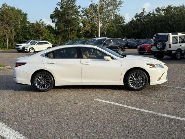 used 2025 Lexus ES 350 car, priced at $53,789