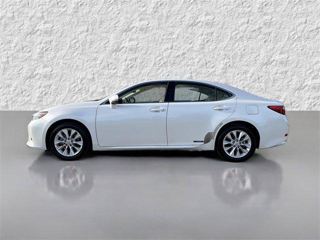 used 2013 Lexus ES 300h car, priced at $13,998
