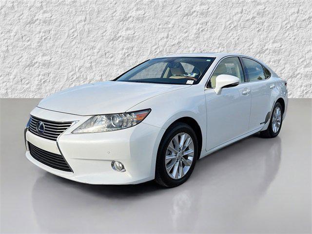 used 2013 Lexus ES 300h car, priced at $13,998