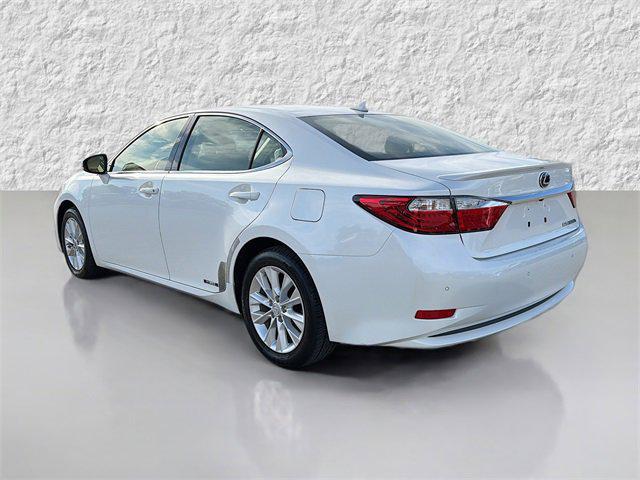 used 2013 Lexus ES 300h car, priced at $13,998