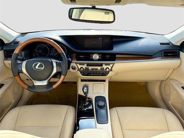 used 2013 Lexus ES 300h car, priced at $13,998