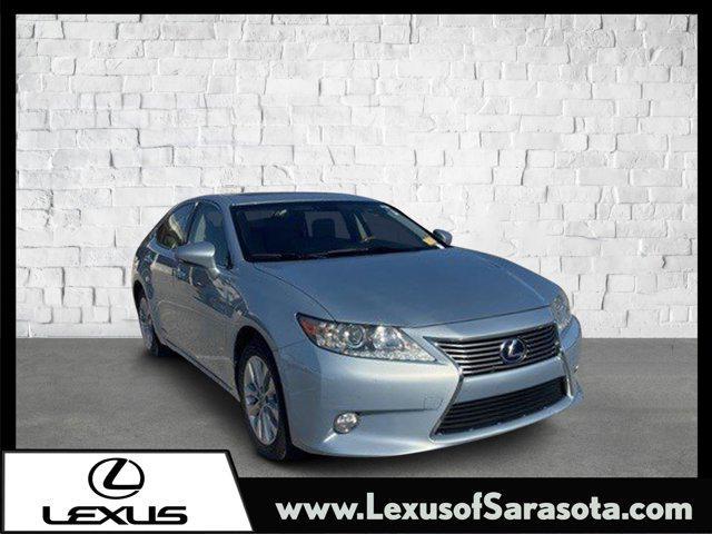 used 2013 Lexus ES 300h car, priced at $13,649