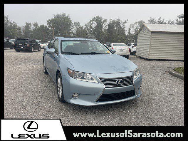 used 2013 Lexus ES 300h car, priced at $14,372