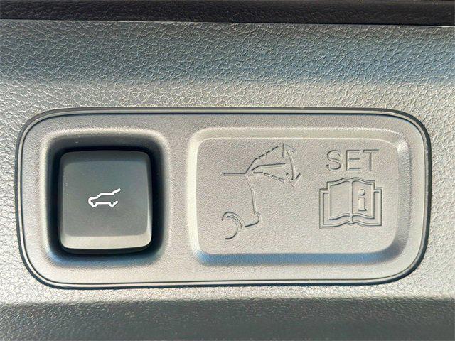 used 2024 Lincoln Navigator car, priced at $72,888