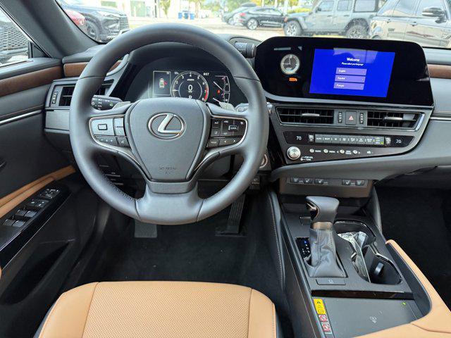 new 2025 Lexus ES 350 car, priced at $47,561