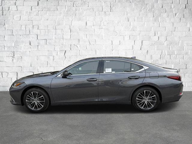 new 2025 Lexus ES 350 car, priced at $47,561