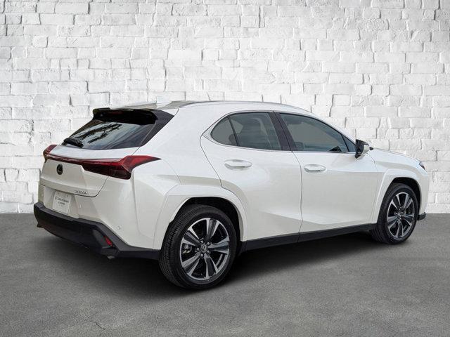 used 2025 Lexus UX 300h car, priced at $40,447