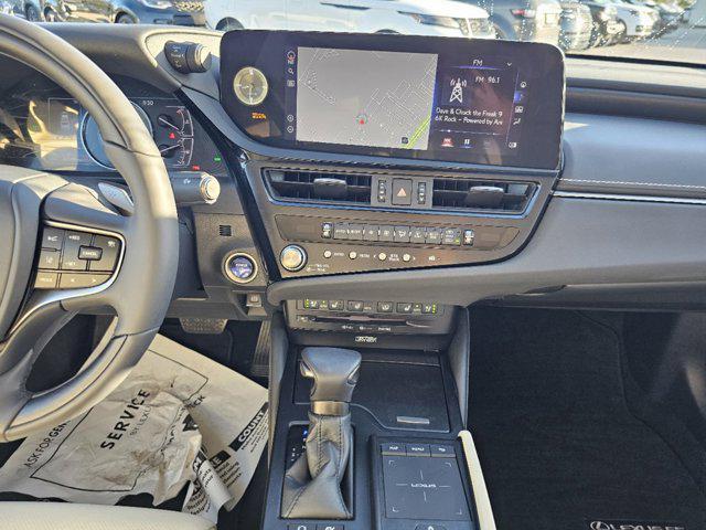 used 2022 Lexus ES 300h car, priced at $40,698