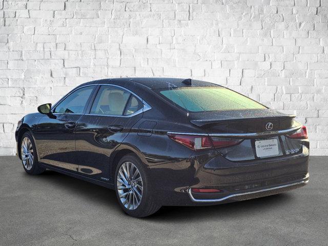 used 2022 Lexus ES 300h car, priced at $40,698