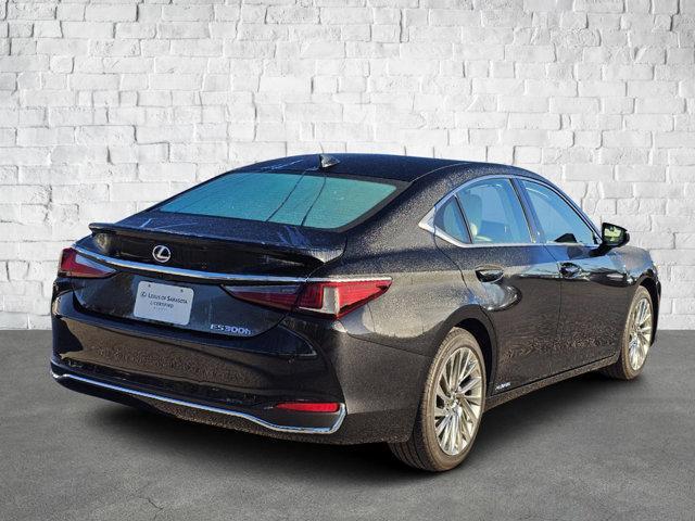 used 2022 Lexus ES 300h car, priced at $40,698