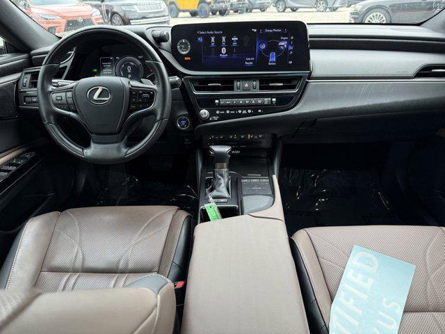 used 2022 Lexus ES 300h car, priced at $40,884