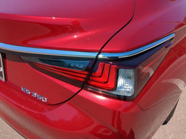 new 2025 Lexus ES 350 car, priced at $47,550