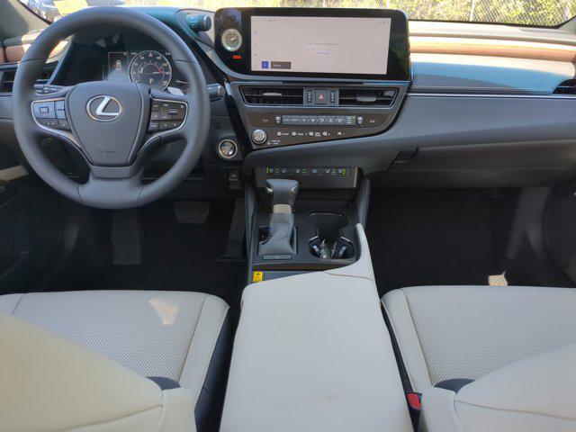 new 2025 Lexus ES 350 car, priced at $47,550