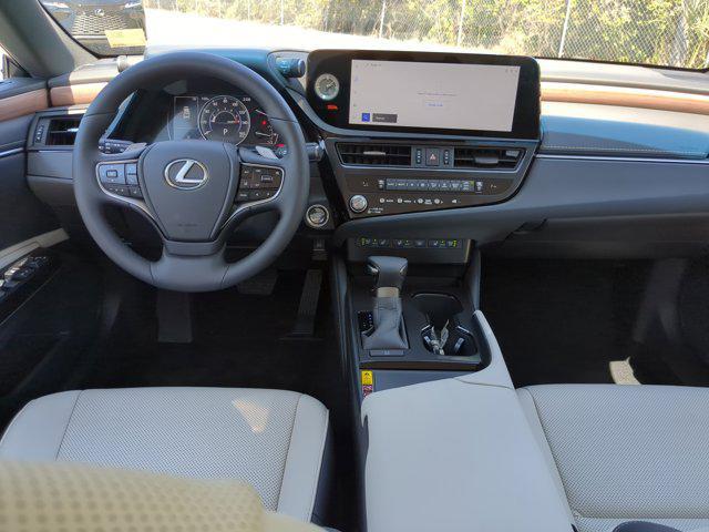 new 2025 Lexus ES 350 car, priced at $47,550