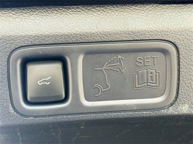 used 2024 Lincoln Navigator car, priced at $73,498