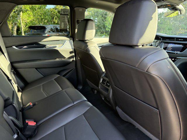 used 2024 Cadillac XT5 car, priced at $40,998