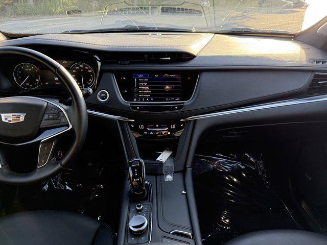 used 2024 Cadillac XT5 car, priced at $40,998