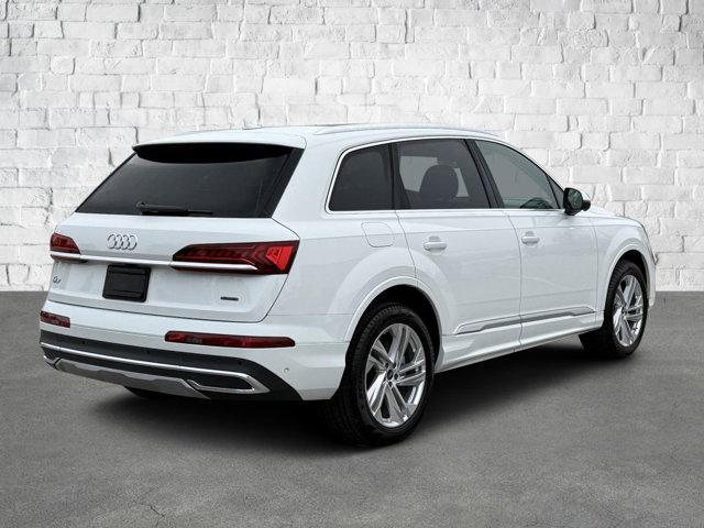 used 2023 Audi Q7 car, priced at $40,905