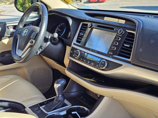 used 2017 Toyota Highlander car, priced at $24,441