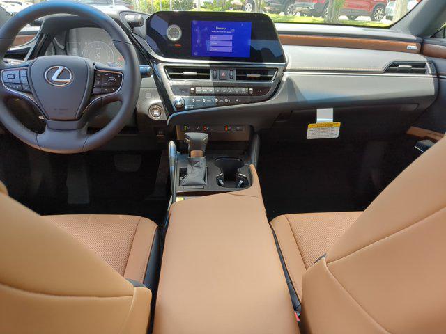 new 2025 Lexus ES 350 car, priced at $45,582