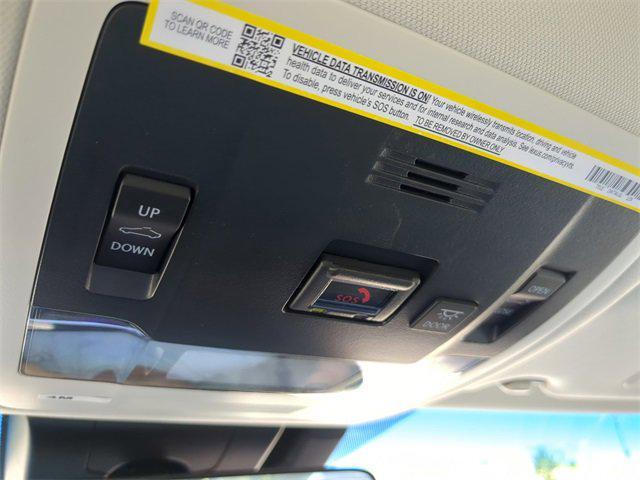 new 2025 Lexus ES 300h car, priced at $51,967