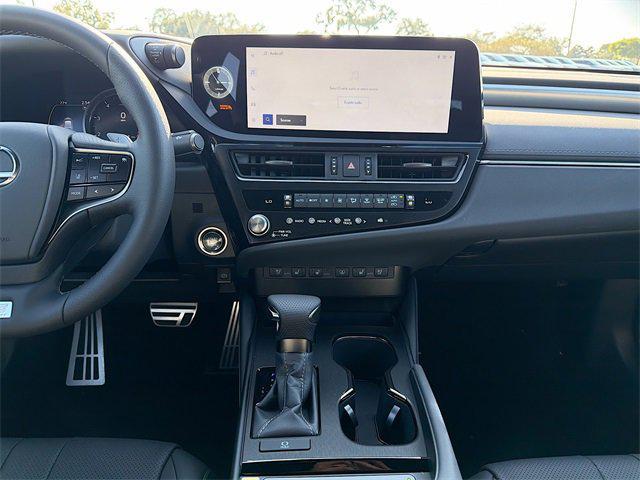 new 2025 Lexus ES 350 car, priced at $56,200