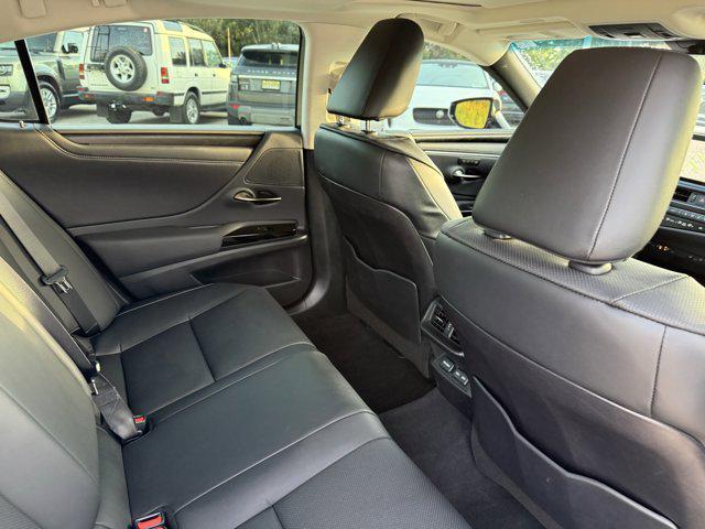used 2023 Lexus ES 300h car, priced at $40,152