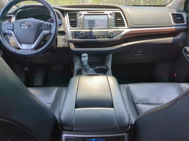 used 2015 Toyota Highlander car, priced at $18,448