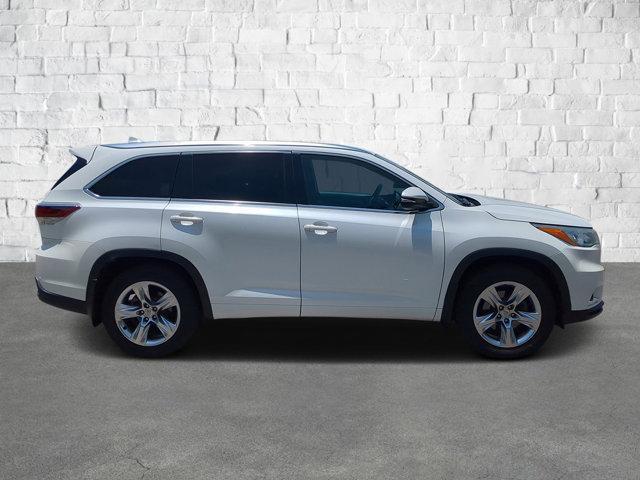 used 2015 Toyota Highlander car, priced at $18,448