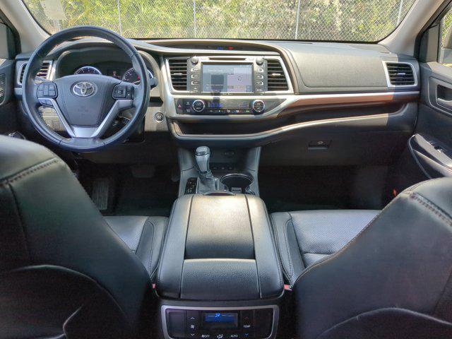 used 2015 Toyota Highlander car, priced at $18,448