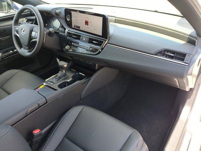 new 2025 Lexus ES 300h car, priced at $48,354