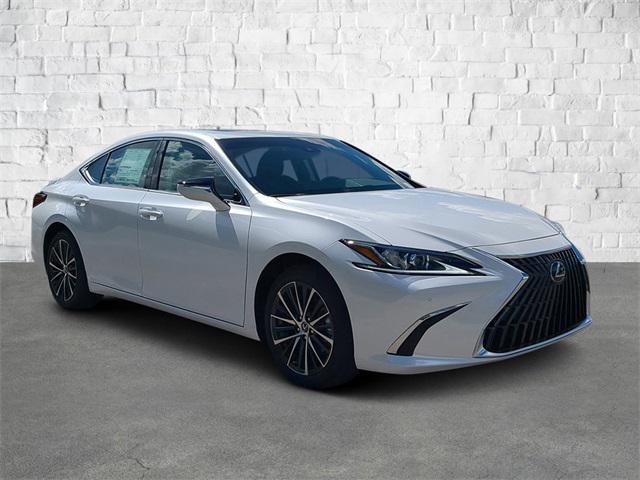 new 2025 Lexus ES 300h car, priced at $48,354