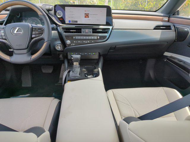 new 2025 Lexus ES 300h car, priced at $54,365