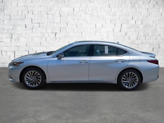 new 2025 Lexus ES 300h car, priced at $54,365