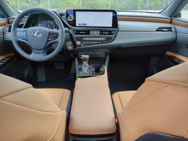 new 2025 Lexus ES 300h car, priced at $47,938
