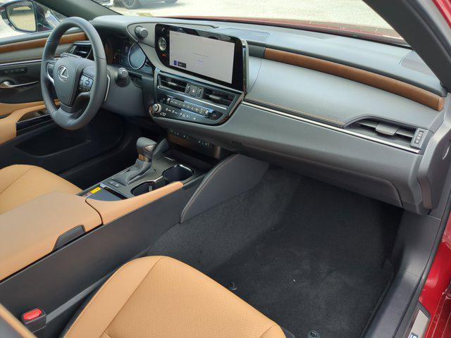 new 2025 Lexus ES 300h car, priced at $47,938
