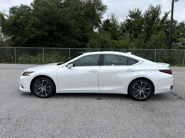 new 2025 Lexus ES 300h car, priced at $48,262