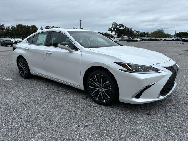 new 2025 Lexus ES 300h car, priced at $48,262