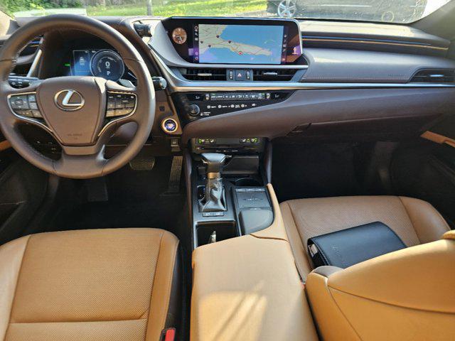 used 2020 Lexus ES 300h car, priced at $28,997