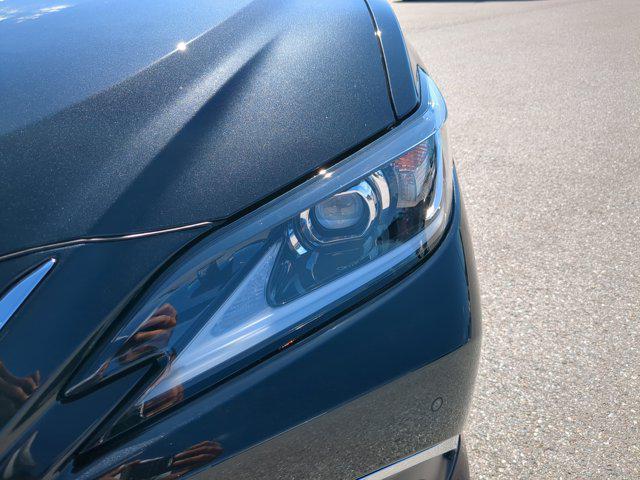 new 2025 Lexus ES 350 car, priced at $47,088