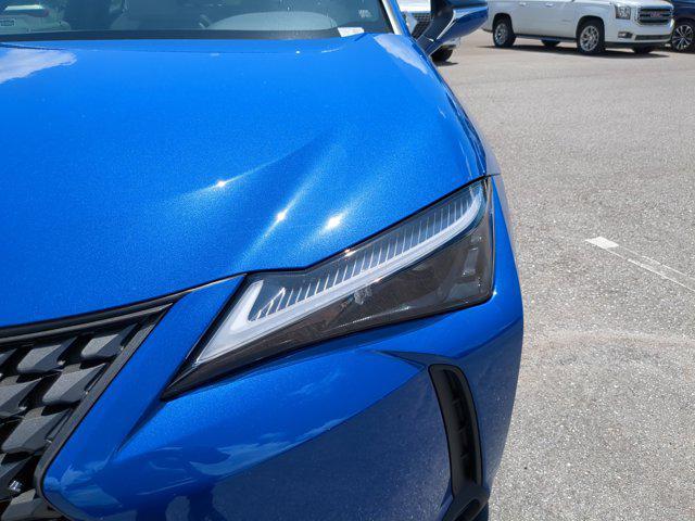new 2025 Lexus UX 300h car, priced at $40,668